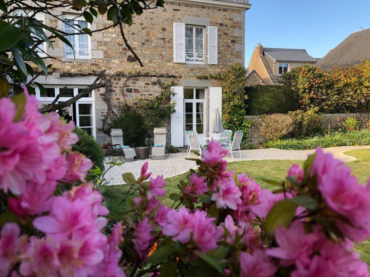 Maison d'hôtes de charme La Rose de Ducey près du Mont Saint Michel Ducey-Les Cheris Exterior foto